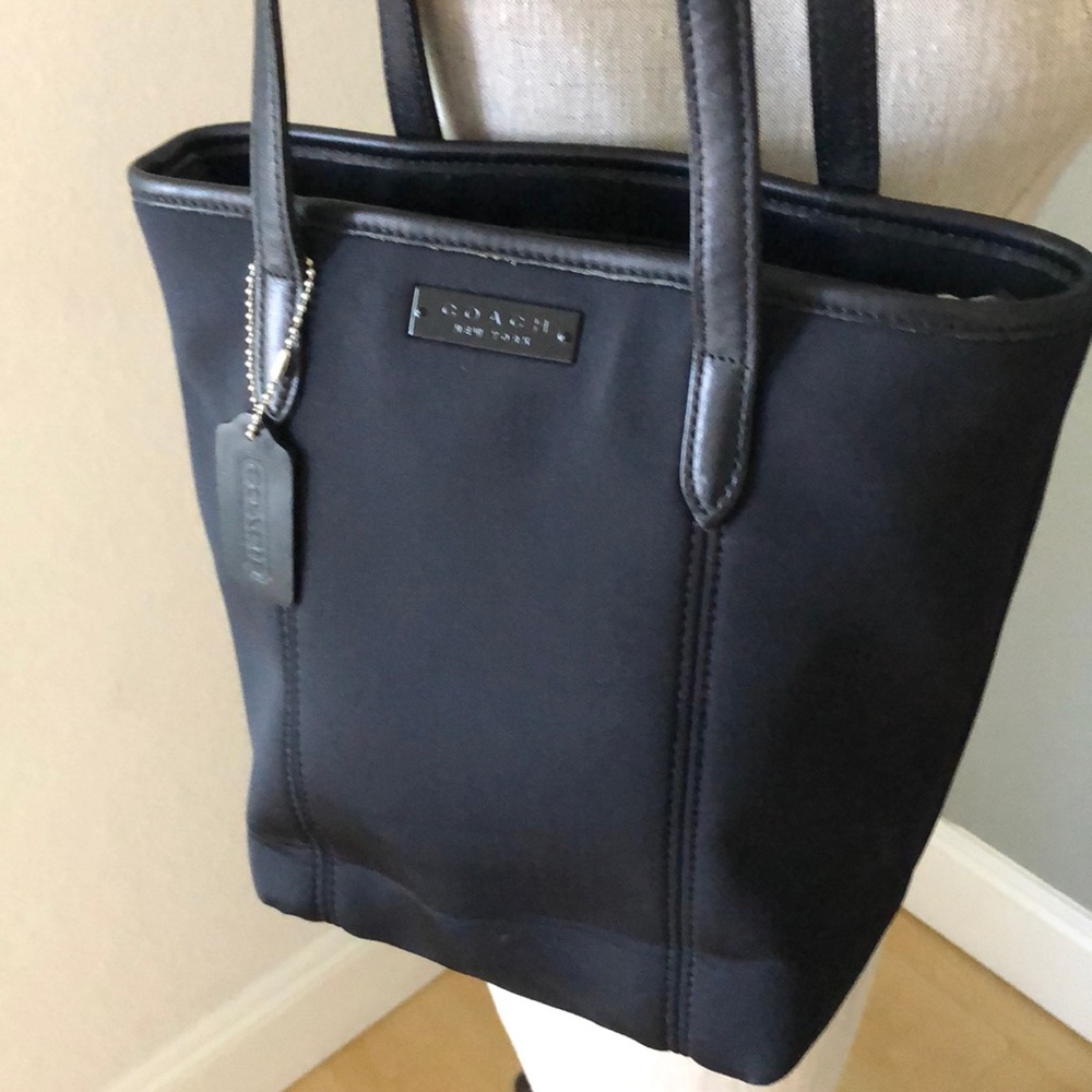 Coach - Purse - Picture 2 of 10